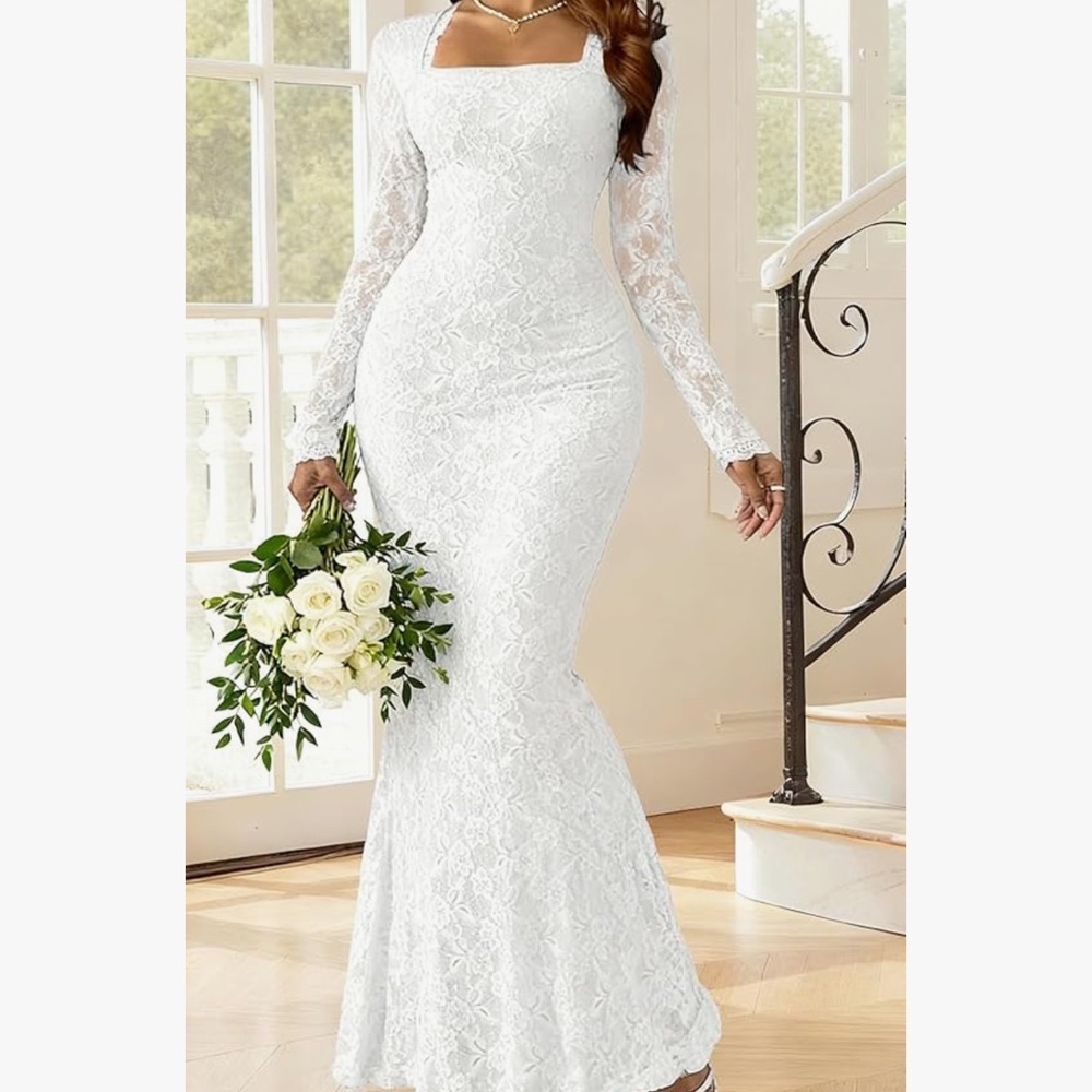 Elegant White Lace Long Sleeve wedding Dress - Picture 2 of 3